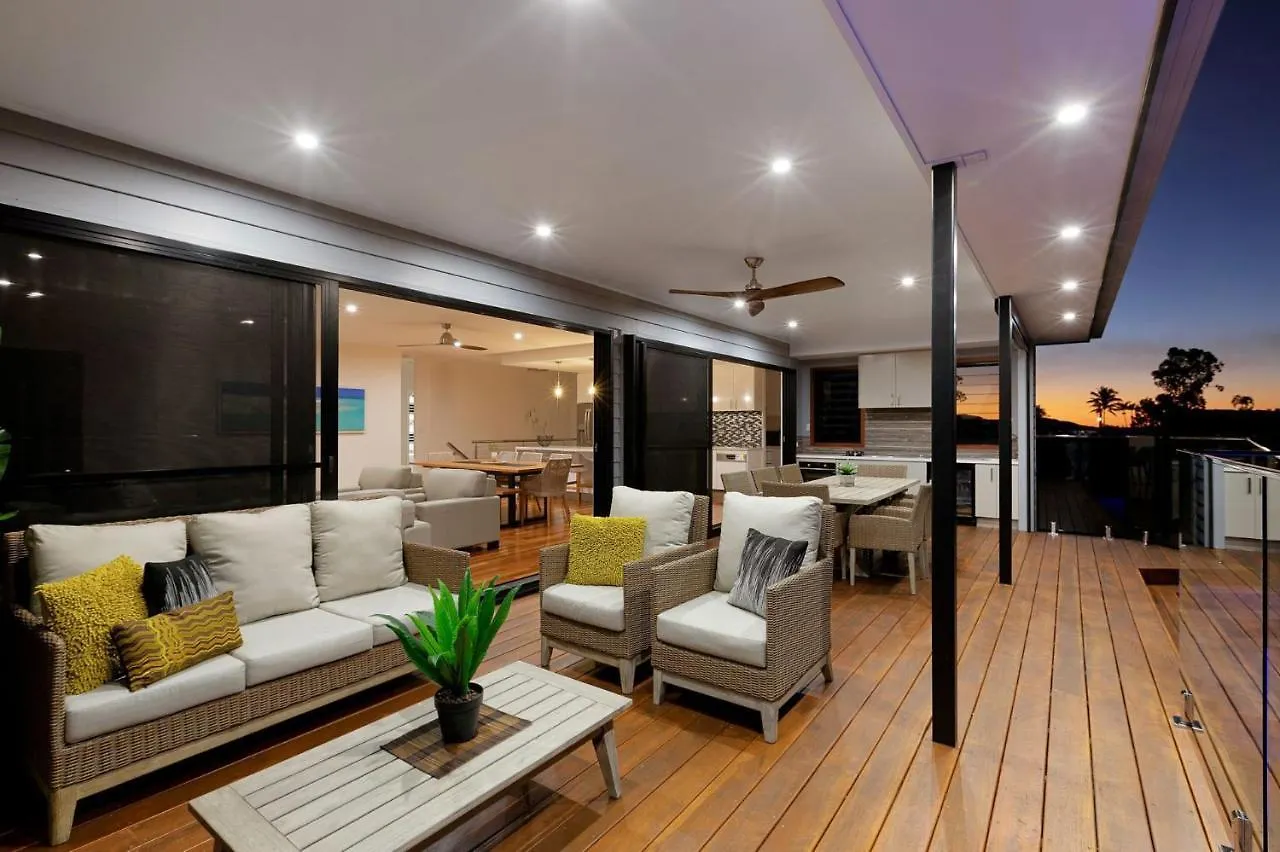 Lux On Nara Villa Airlie Beach Feriehus